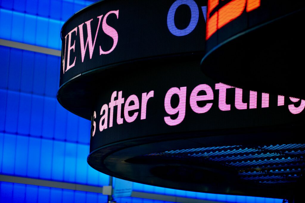 How to Analyze and Interpret News Coverage