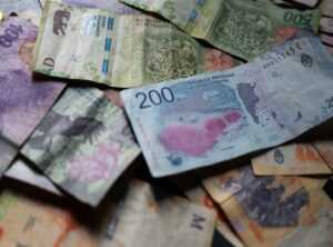 11000 uf a pesos chilenos